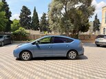 Toyota Prius-12