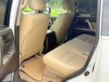 Toyota Land Cruiser-8