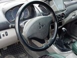 Mitsubishi L200-7