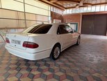 Mercedes E 240-14