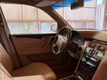 Mercedes E 240-18