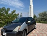 Toyota Prius-12