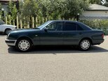 Mercedes E 240-12
