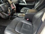 Toyota Land Cruiser-16