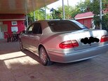 Mercedes E 240-4