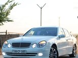 Mercedes E 240-1