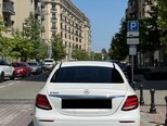 Mercedes E 220 d-4