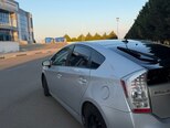 Toyota Prius-7