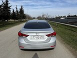 Hyundai Elantra-2