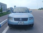 Volkswagen Passat-1