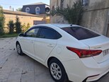 Hyundai Accent-7