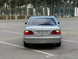 Mercedes E 240-6