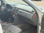 Mercedes E 240-8
