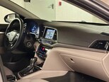 Hyundai Elantra-11