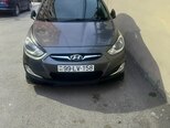 Hyundai Accent-1