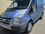 Ford Transit-16