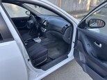 Hyundai Elantra-11
