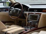 Volkswagen Phaeton-12