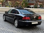 Volkswagen Phaeton-8