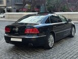 Volkswagen Phaeton-9