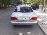 Mercedes E 200-2