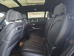 BMW X7-8