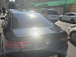 Volkswagen Passat-8