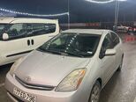Toyota Prius-12