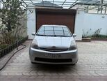 Toyota Prius-4