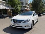 Hyundai Sonata-1
