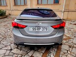 Hyundai Elantra-9