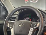 Mitsubishi L200-12