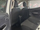 Mitsubishi L200-9