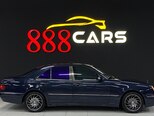Mercedes E 240-4