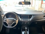 Hyundai Accent-6