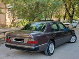 Mercedes 220 E-2