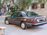 Mercedes 220 E-4