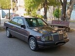 Mercedes 220 E-5