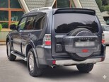 Mitsubishi Pajero-4