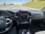 Toyota Land Cruiser-8