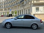 Hyundai Accent-4