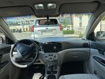 Hyundai Accent-13