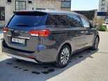 Kia Carnival-3