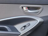 Hyundai Santa Fe-13