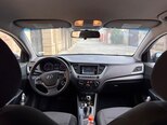 Hyundai Accent-11