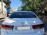 Hyundai Sonata-4