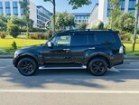 Mitsubishi Pajero-5