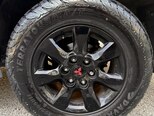 Mitsubishi Pajero-19