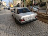 Mercedes 220 E-12