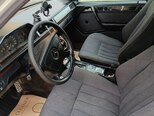 Mercedes 220 E-10